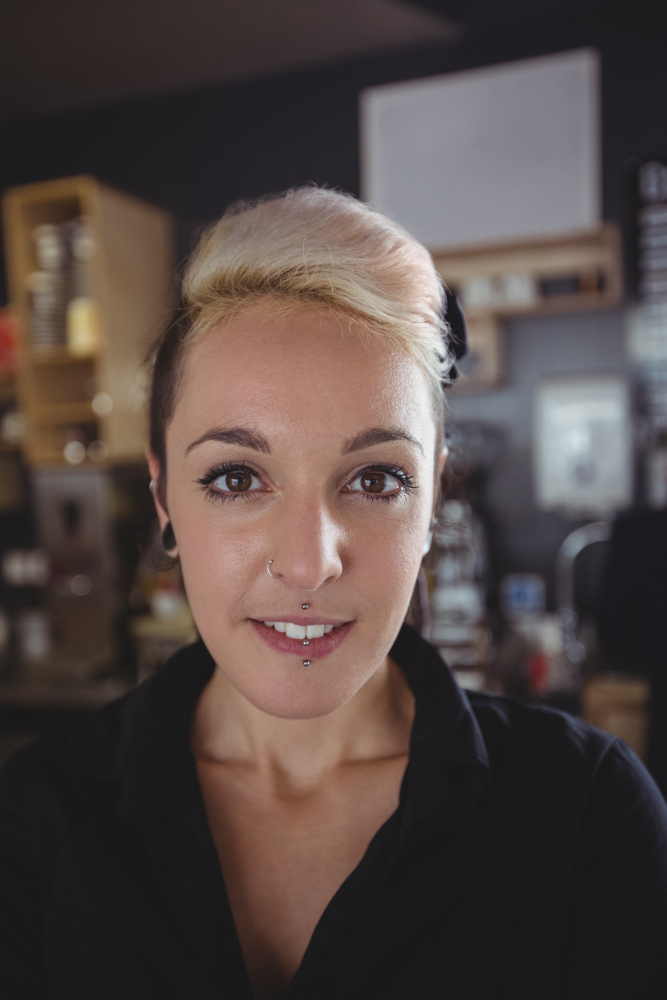 Dr. Anna Schmidt